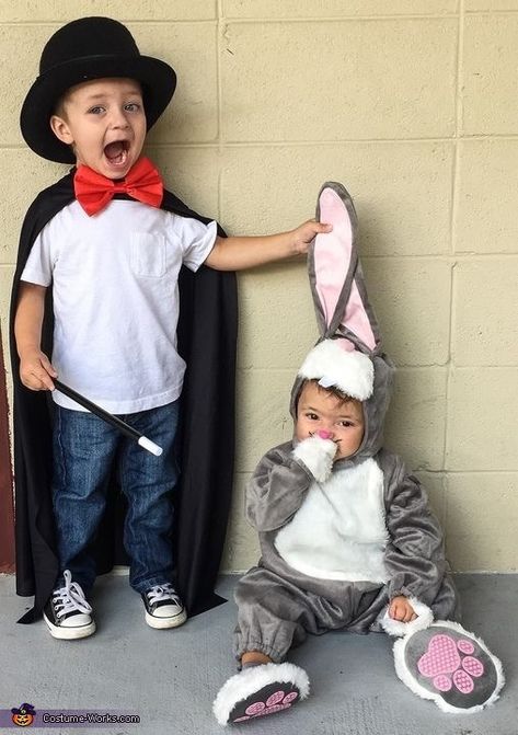 Brother Sister Halloween, Brother Halloween Costumes, Brother Sister Halloween Costumes, Halloween Costumes For Big Kids, Sister Halloween Costumes, Karneval Diy, Sibling Halloween Costumes, Rabbit Halloween, Sibling Costume