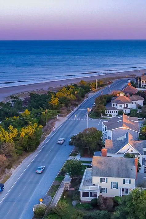 Best Beachfront Hotels In Rehoboth Beach, Delaware Coastal Towns Usa, Beach Town Aesthetic, East Coast Aesthetic, Rehoboth Beach Delaware, Bethany Beach, Beachfront Hotels, Rehoboth Beach, Beach Boardwalk, Beach Road