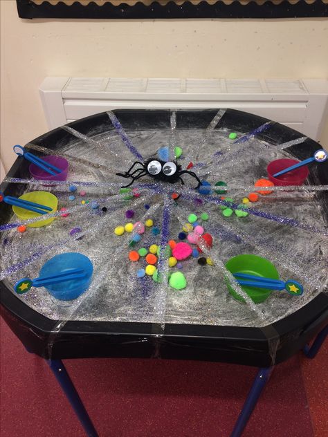 Spider Tuff Tray Ideas, Incy Wincy Spider Activities Eyfs, Fine Motor Eyfs, Halloween Eyfs Activities, Incy Wincy Spider Activities, Nursery Rhymes Preschool Crafts, Tuff Tray Ideas Toddlers, Spider Activities, Craft Activities For Toddlers