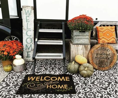 fall camper decor outdoor oulifeonthelake Fall Camper Decor, Rv Living Decor, Decorating Rv, Porch For Camper, Camper Organization Rv Living, Rv Decorating Ideas, Campsite Decorating, Fifth Wheel Living, Decorating Your Rv