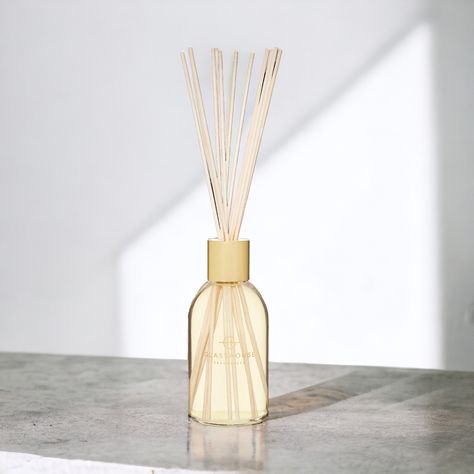 The Glasshouse Fragrances Diffuser ✨ A hassle-free, dependable solution for continuous fragrance diffusion. Crafted to last and designed for convenience, these diffusers effortlessly infuse your space with enduring scents. Available online 👉 www.ohsoniche.com Glasshouse Fragrances, Reed Diffuser Pink, Unique Reed Diffuser, Lavender Reed Diffuser, Luxury Reed Diffuser, Fragrance Diffuser, Glass Diffuser, Glass House, Scents