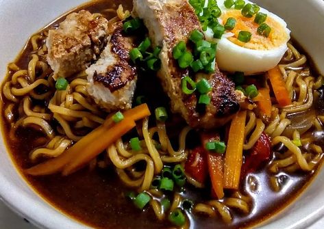 SOPA Ramen Casera a mi Estilo...!💓❣️💝 Receta de 🌺Zandry ABRADELO🌺- Cookpad Chefs Table, Kitchen Recipes, Japanese Food, Cooking And Baking, Beef Recipes, Food Art, Ramen, Noodles, Spaghetti