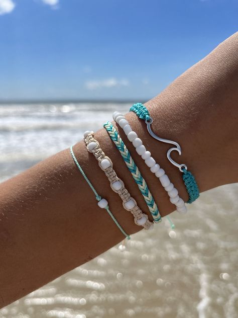 Set of Waterproof Ocean Wave Bracelets Gift Beach Anklets Non Tarnish Surfer 5 Piece Bracelet Set - Etsy 4ocean Bracelet Aesthetic, Aesthetic Beach Bracelets, Surf Jewelry Bracelet, Summer Braclet Combos, Coastal Granddaughter Bracelets, Beaded Bracelets Beach, Beachy Jewelry Aesthetic, Beach Bracelets Aesthetic, Beach Bracelet Ideas