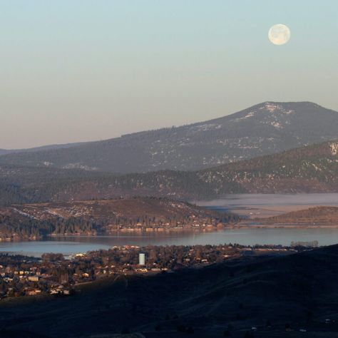 Klamath Falls Oregon, Klamath Falls, Miniature Golf Course, Crater Lake National Park, Native American Artifacts, Cascade Mountains, Southern Oregon, Western Art, Main Street