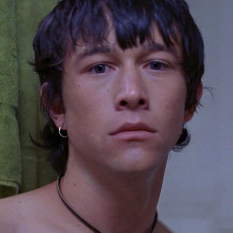 Joseph Gordon-Levitt - Neil Joseph Gordon Levitt Mysterious Skin, Neil Mysterious Skin, Mysterious Skin Aesthetic, Neil Mccormick Mysterious Skin, Joseph Gordon Levitt Shirtless, Wendy Peterson, Joseph Gordon Levitt Young, Neil Mccormick, Gregg Araki