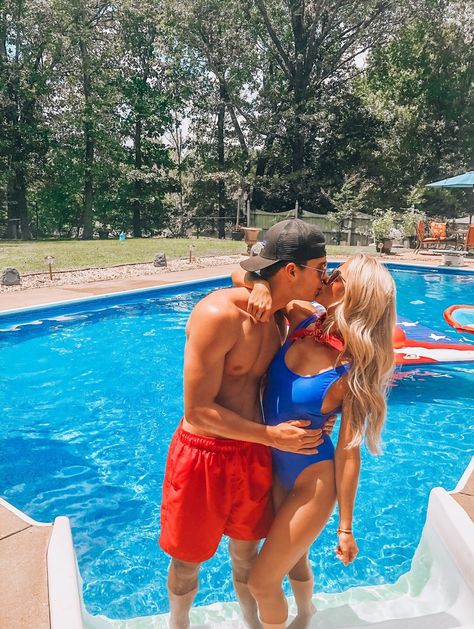 Fourth Of July Pics, 4th Of July Pics, Couples Beach Photography, Fourth Of July Outfit, Cute Beach Pictures, Couple Goals Teenagers Pictures, Summer Poses, Summer Couples, Get It Girl