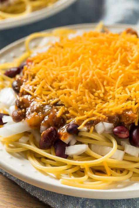 Cincinnati Chili Recipe Picture Easy Hot Dog Chili, Cincinnati Chili Recipe, Hotdog Chili Recipe, Cincinnati Chili, Meat Chili, Hot Dog Chili, Carlsbad Cravings, Drink Inspiration, Best Instant Pot Recipe