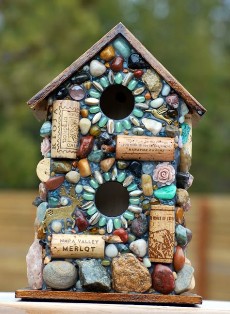 Outdoor Birdhouse and Mosaic Garden Art with colorful stones Mosaic Garden Art, Birdhouse Designs, Mosaic Decor, Mosaic Garden, Cork Crafts, Wine Corks, Mosaic Ideas, Mosaic Projects, Mosaic Diy