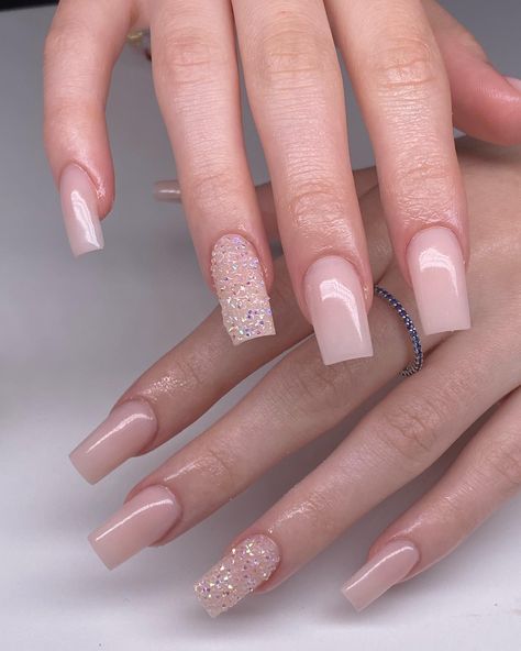 Nude Nails With Glitter, Acrylic Nails Nude, Glitter Nails Acrylic, Tapered Square Nails, Pink Glitter Nails, Nails Nude, Work Nails, Cute Gel Nails, Nail Swag