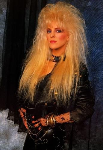 JANET GARDNER Janet Gardner, Long Blonde Wig, Women Of Rock, 80s Rock, 80s Bands, Glam Metal, Funky Outfits, Long Blonde, Blonde Wig