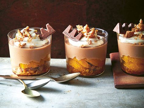 Best Toblerone chocolate dessert recipes to make at home Baked Chocolate Cheesecake, Toblerone Chocolate, No Bake Chocolate Cheesecake, Recipes To Make At Home, Chocolate Custard, Swiss Chocolate, Layered Desserts, Dark Chocolate Cakes, Small Desserts