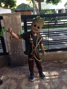 Diy Groot Costume, Groot Costume For Kids, Diy Groot, Groot Halloween Costume, Groot Costume, Halloween Pumpkin Carving Stencils, New Halloween Costumes, Scary Funny, Book Week Costume