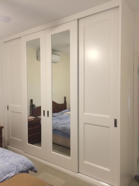 Built In Wardrobe Ideas Sliding Doors, Built In Wardrobe Ideas Layout, Sliding Door Wardrobe Designs, Bedroom Built Ins, Bedroom Built In Wardrobe, Wardrobe Door Designs, Closet Renovation, Sliding Wardrobe Doors, White Wardrobe