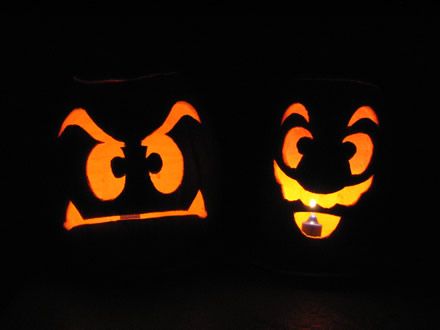 Nintendo Pumpkin, Mario Pumpkin, Super Mario Brothers Party, Pumpkins For Halloween, Carve Pumpkins, Pumpkin Patterns, Halloween Outside, Scary Pumpkin Carving, Pumpkin Pictures