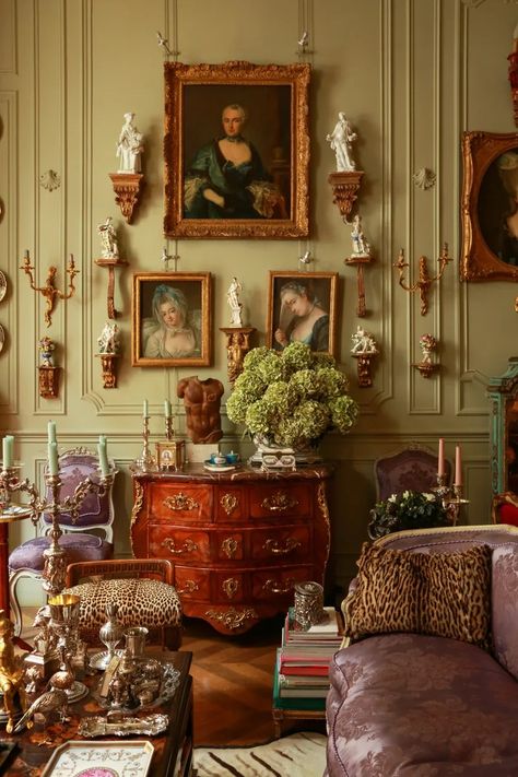 Didier Ludot and Félix Farrington Paris Auction | THE WORLD OF INTERIORS Antique English Decor, Auction House Aesthetic, Classic Apartment Interior, French Antique Decor, French Chateau Interiors, Old English Manor, Glazed Cabinets, Apollo Art, Lady Cave