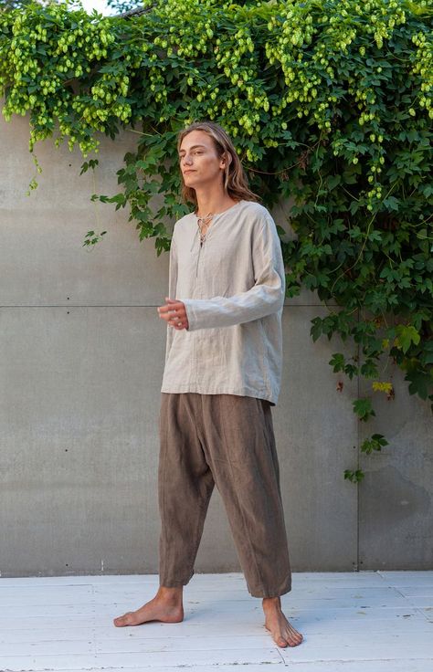 Linen Men Outfit, Mens Linen Clothing, Linen Clothes Men, Linen Outfit Men, Linen Trousers Outfit, Trousers Outfit Men, Mens Linen Outfits, Yoga Dress, Mode Hipster