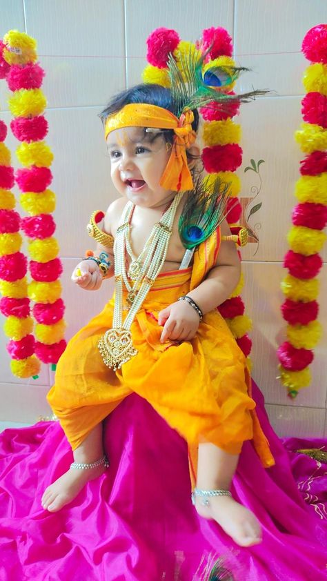 Janmastmi Baby Photoshoot, Janmashtami Baby Photoshoot, Janmashtami Photoshoot, Janmashtami Photos, Photoshoot Boy, Animals With Horns, 1 Year Baby, Baby Boy Newborn Photography, Photoshoot Backdrops