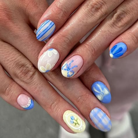 Suelen Bagley | Nail Tech🦋 | happy mother’s day to all you beautiful women💙⭐��️ enjoy these cutie spring nails!! #nails #nailtech #utahnailtech #nailfie #bluenails… | Instagram Cute Pastel Nail Art Summer, Nail Idea Designs, Pastel Nails Swirl Designs, Blue Theme Nails, Lavender Design Nails, Nails Blue And Pink Pastel, Pattern Nails Designs, Short Beachy Nails, Blue Pattern Nails