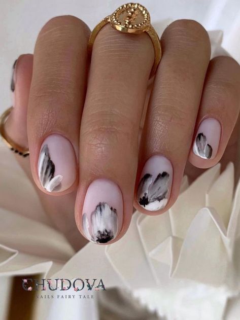 Acrylic Nail Designs Gray, Dark Grey Nail Designs, Cute Gray Nails, Nail Designs Grey, Gray Nails With Design, Grey Nails Acrylic, Grey Nails Design, Flowers Nails Design, Grey Nails Ideas