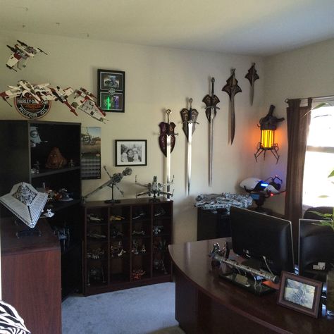 Man Cave - Imgur Star Wars Room Decor, Video Game Room Decor, Man Cave Living Room, Geek Room, Star Wars Bedroom, Nerd Room, Man Cave Office, Star Wars Room