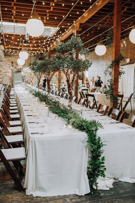 Classic White Linen | I Do Linens | Wedding Inspiration | Rehearsal Dinner Decor | Luxury Wedding Rehearsal Dinner Decor, Lauren Bailey, Dinner Decor, Alabama Wedding, Linen Layers, Dinner Table Decor, Luxury Table, Alabama Weddings, Dinner Decoration