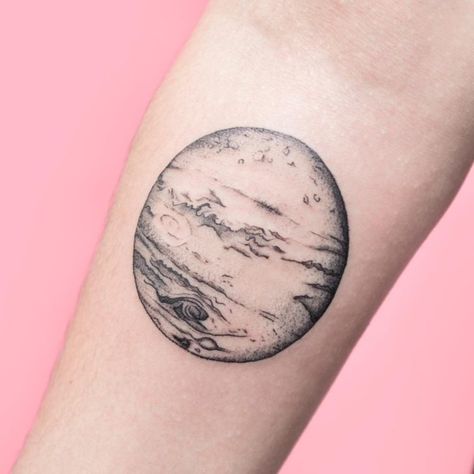 Black and Grey Venus Tattoo by goncalvezttt Venus Tattoo Ideas, Venus Planet Tattoo, Neptune Tattoo, Venus Planet, Venus Tattoo, Planet Tattoo, Solar System Tattoo, Flash Sheets, Lavender Tattoo