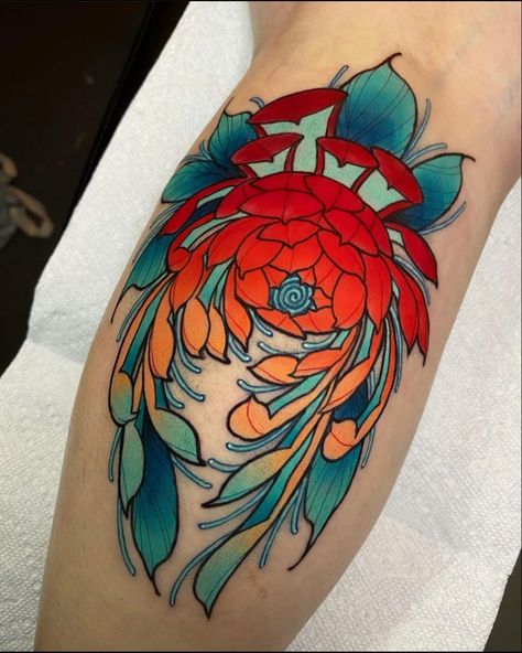 Sci Fi Tattoos, Coloured Tattoos, Chrysanthemum Tattoos, Crisantemo Tattoo, Dallas Tattoo, Neo Tattoo, Chrysanthemum Tattoo, Floral Tattoos, Traditional Tattoo Design