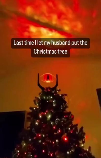 Makers Of The One Ring on Instagram: "Its..... perfect 🤩😍🤩😍  Credit to @screenthrill ! 🎄🎄🎄🎄 Check em out!" The One Ring, Power Ring, Tree Rings, Party Rings, One Ring, The Rings, Lord Of The Rings, The Hobbit, Things To Buy