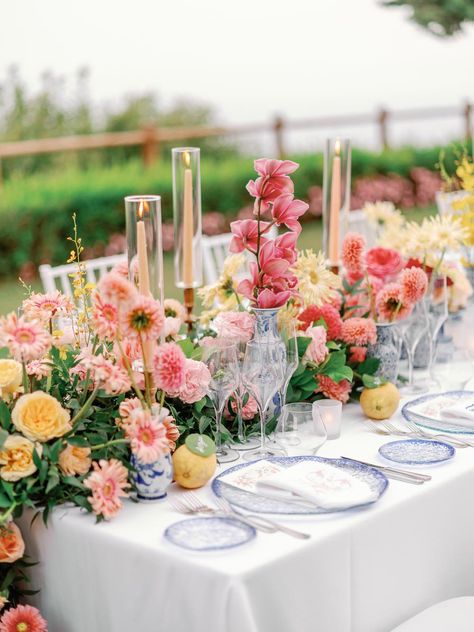 Looking for dreamy italian-inspired wedding reception inspo? Look no further than this dreamy Amalfi Coast wedding filled with color Photography: Kir & Ira Photography (https://kirandiraphotography.com/) Lake Garda Wedding, Ravello Wedding, Italian Inspired Wedding, Sicily Wedding, Florence Wedding, Amalfi Coast Wedding, 2025 Wedding, Tuscan Wedding, Lake Como Wedding