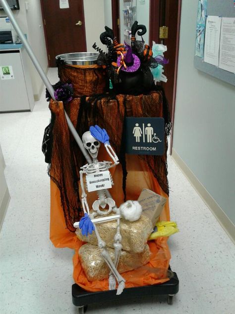 Housekeeping week cart decorating Housekeeping Week, Cleaning Cart, Online Shopping Fails, Creative Pumpkin Decorating, Creative Pumpkins, Happy Week, Camera Hacks, Pumpkin Decorating, Ladder Decor