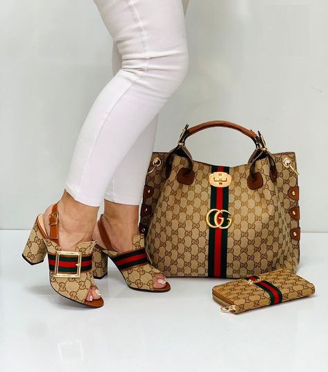 Gucci Bags Outlet, Designer Shoes Gucci, Women Bags Fashion Handbags, Gucci Handbags Outlet, Inkbox Tattoo, New Look Fashion, Gucci Heels, Luxury Shoes Women, Matching Shoes