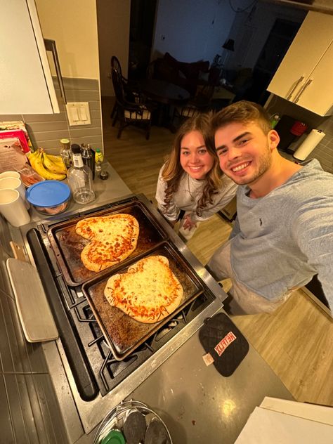 Making Pizza Date Night, Pizza Making Date Night, Homemade Pizza Date Night, Pizza Making Date, Baking Date Night, Pizza Date Night, Cooking Date, Joes Pizza, Pizza Couples