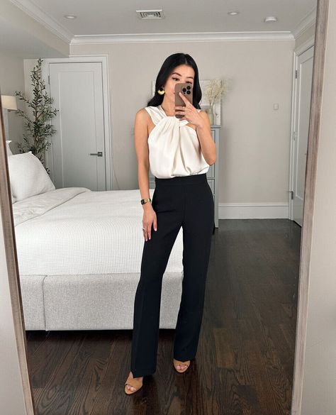 ann taylor black crepe suit pants petite // petite work pants for spring and summer Ann Taylor Outfit, Networking Event Outfit, Event Outfit Ideas, Corporate Attire Women, Classy Business Outfits, Business Professional Outfits, Chic Business Casual, Outfits For Work, Corporate Attire