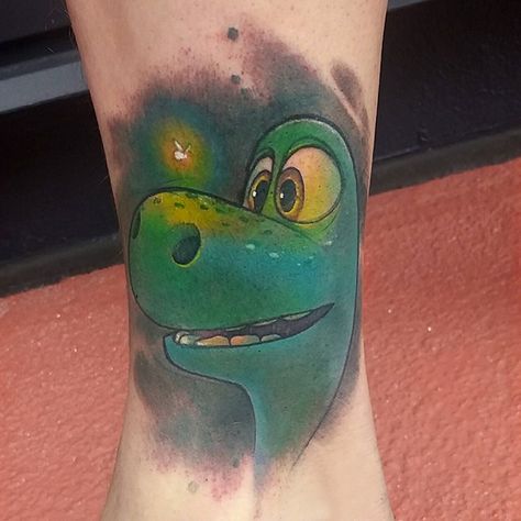 The Good Dinosaur Tattoo Good Dinosaur Tattoo, The Good Dinosaur Tattoo, Arlo Tattoo, Dory Tattoo, Wall E Movie, Plot Lines, Mum Tattoo, Dinosaur Tattoo, Carl Fredricksen