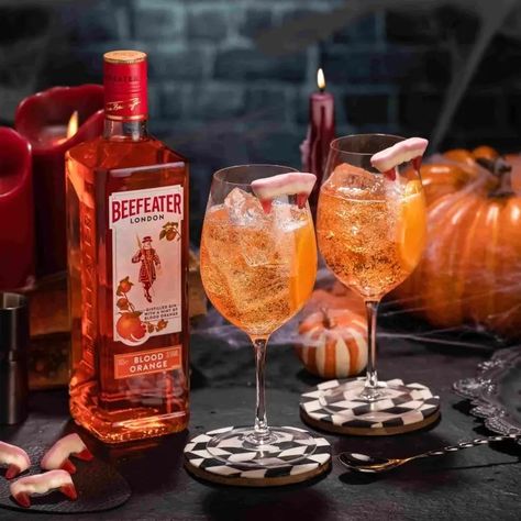 Spook up your Gin Spritz this Halloween with this Dracula themed drink. The ultimate cocktail for Halloween made with Blood Orange Gin, ginger and sparkling wine. Halloween Gin Cocktails, Beefeater Gin, Orange Punch, Beefeater London, Gin Drinks, Cocktail Bitters, Sweet Cocktails, Orange Coffee, Halloween Sweets