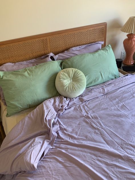 Pastel Bed Sheets Aesthetic, Purple Green Bedding, Green And Lavender Bedding, Purple Green Bedroom Aesthetic, Purple Blue And Green Bedroom Ideas, Pastel Bedding Aesthetic, Lavender Bedding Aesthetic, Lavender Bed Sheets, Sage And Purple Bedroom