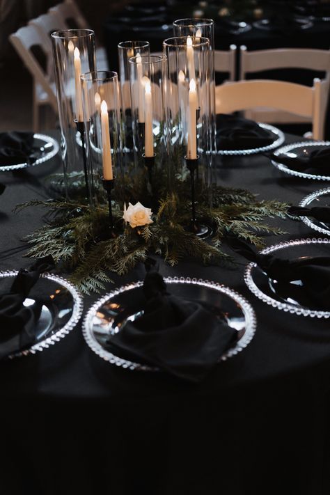 Black On Black Table Setting Wedding, Black And Gray Centerpieces, Masculine Centerpieces Party, Black Table Arrangements, Simple Dark Wedding Centerpieces, Black Candles Centerpieces, Diy Black Centerpieces Wedding, Black White And Silver Quince, Black And Silver Table Centerpieces