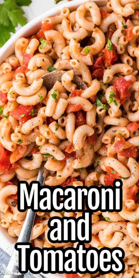 This old fashioned macaroni and tomatoes recipe is an easy dish to make! It's popular from Lambert's Cafe, and uses elbow macaroni and canned diced tomatoes for an easy side dish for dinner! Elbow Pasta Recipes, Elbow Macaroni Recipes, Recipes With Diced Tomatoes, Canned Diced Tomatoes, Macaroni And Tomatoes, Macaroni Casserole, Tomato Pasta Salad, Southern Recipe, Elbow Pasta