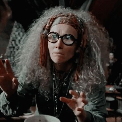 Trelawney Harry Potter, Professor Trelawney Aesthetic, Sybill Trelawney Aesthetic, Trelawney Aesthetic, Harry Potter Journaling, Sybil Trelawney, Professor Trelawney, Sybill Trelawney, Harry Potter Scrapbook