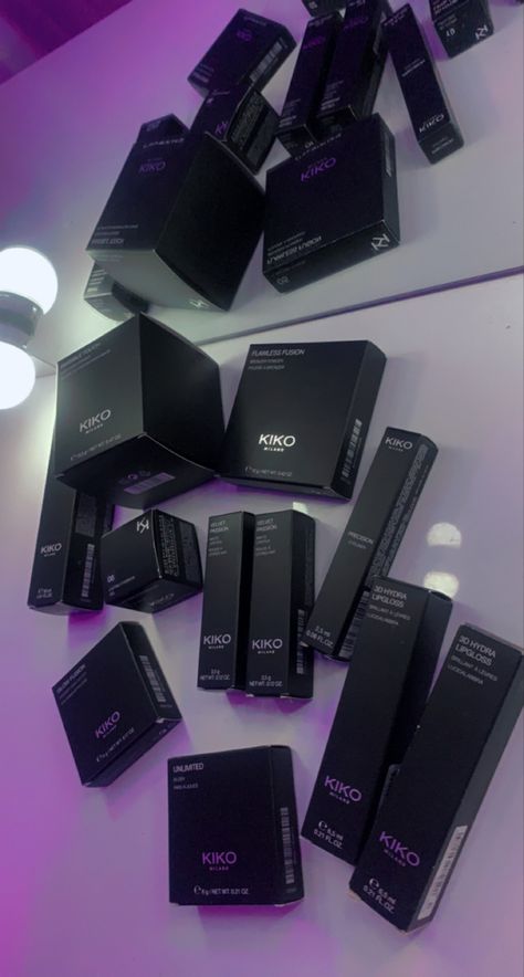 Kiko Milano Aesthetic, Kiko Aesthetic, Makeup Kiko, Kiko Makeup, Gloss Kiko, Aesthetic Era, Black Cosmetics, Fragrances Perfume Woman, Brunette Hair With Highlights