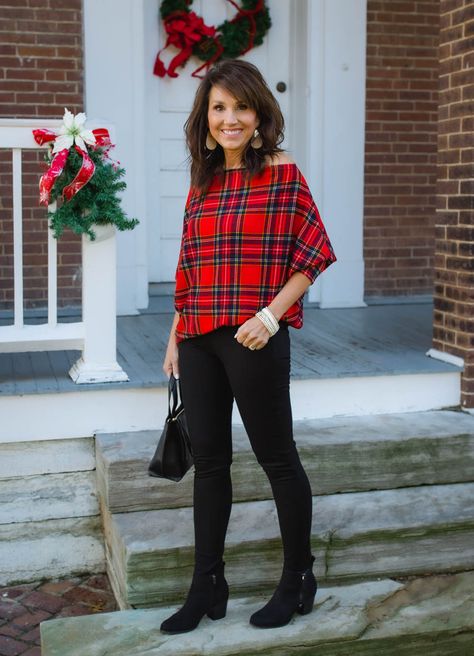 I'm sharing this festive holiday outfit I styled with a few Victoria Emerson bracelets I picked up just in time for Christmas! Right now Victoria Emerson is running a BOGO free sale, so you can snag a few up for your New Year's Eve outfit.  #CyndiSpivey #FashionOver40 #outfitideas #holidaystyle #holidayoutfit #christmasoutfit #NYEoutfit #bracelets #jewelry Christmas Outfit Casual, Cyndi Spivey, Victoria Emerson, Christmas Day Outfit, Christmas Outfits Women, Nye Outfits, New Years Outfit, Eve Outfit, Fashion For Women Over 40