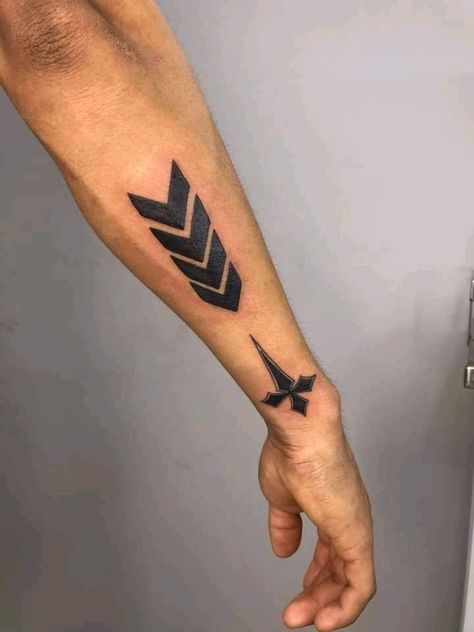 Woman Tattoo Arm, Artist Tattoo Ideas, Art Tattoo Design, Forearm Band Tattoos, Band Tattoo Designs, Pretty Hand Tattoos, Wrist Tattoos For Guys, Neck Tattoo For Guys, Inspiration Tattoo