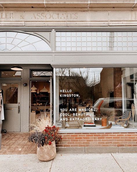 Small Boutique Interior, Salon Window Display, Front Window Design, Boutique Store Front, Boutique Window Displays, Kingston New York, Storefront Signage, Store Front Windows, Window Signage