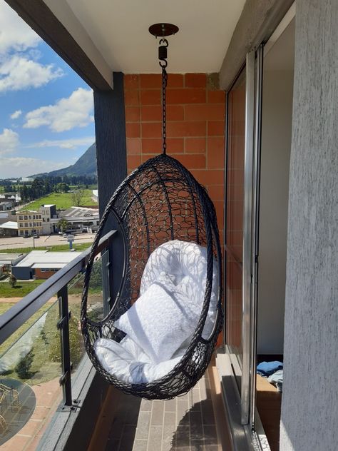 Diy Hanging Chair, Ideas Casa, Diy Hanging, Small Balcony, Hanging Chair, Bedroom Interior, Balcony, Vision Board, Sweet Home