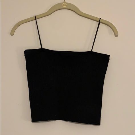 Black Skinny Spaghetti Strap Crop Top Tank Top Never Worn Black Spaghetti Top, Tight Crop Top, Outfit Tips, Spaghetti Strap Crop Top, Black Spaghetti Strap, Strap Crop Top, Banana Fish, Spaghetti Strap Tank Top, Crop Top Outfits