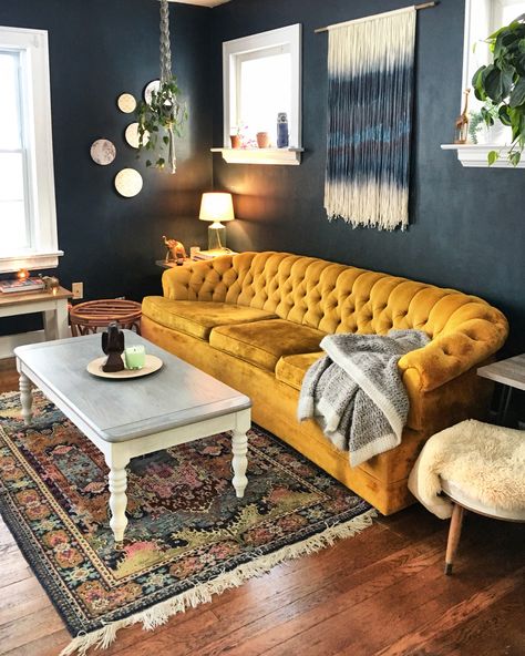 Vintage mustard Hollywood Regency chesterfield sofa Mustard Couch Living Room, Mustard Couch Living Room Ideas, Mustard Couch, Velvet Couch Living Room, Yellow Sofas, Mustard Sofa, Sofa Window, Sofas For Living Room, Rustic Victorian