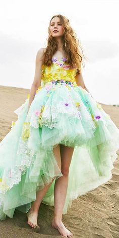 Purple And Yellow Dress, Green High Low Dress, High Low Dress Formal, Floral Embellishment, Advice For Bride, Wedding Inspirasi, Pretty Garden, Bride Fashion, Wedding Dress Guide