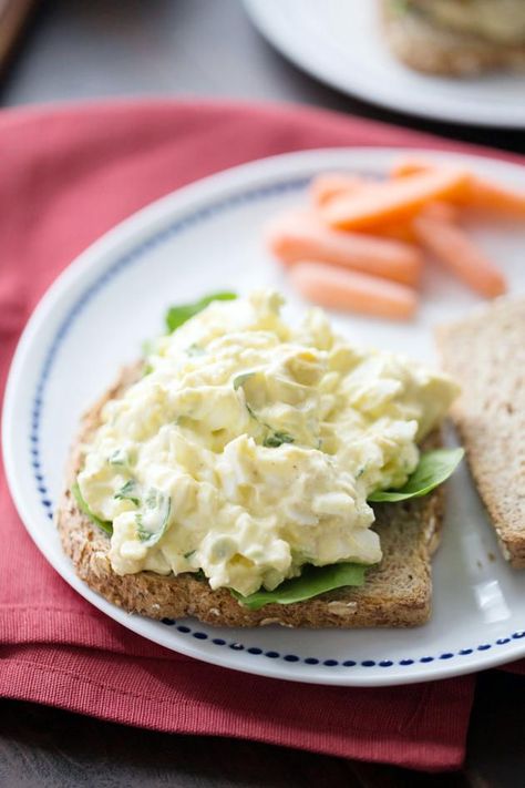 Easy Egg Salad with Jalapeños is a great way to use up all the Easter eggs. A new twist on a classic! Sandwich With Pickles, Pickle Egg Salad, Egg Salad With Dill, Dill Pickle Juice, Freezing Water, Best Egg Salad Recipe, Easy Egg Salad, Classic Egg Salad, Slow Cooker Chicken Thighs