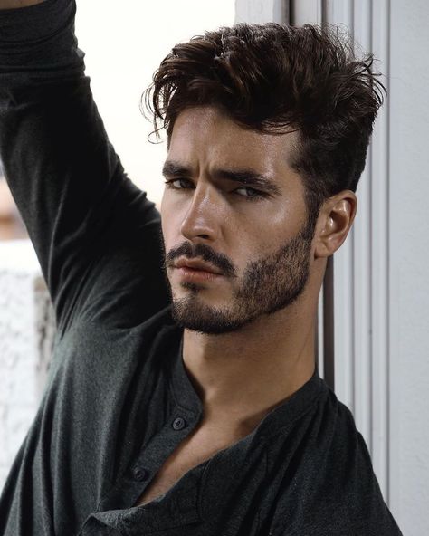 Short Taper Haircut, Grow A Beard, Patchy Beard, Beard Tips, Mens Haircuts Short Hair, Morning Wood, Handsome Male Models, Tapered Hair, Jon Kortajarena