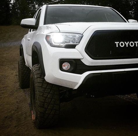 White Tacoma, Custom Tacoma, Tacoma 2017, Toyota Tacoma Lifted, Tacoma Build, Mom Mobile, Toyota Tacoma 4x4, Tacoma 4x4, 2017 Toyota Tacoma